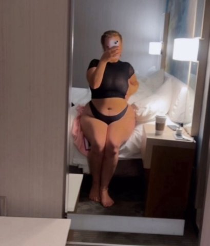 Snow’s Memorial Weekend Perfect Pawg — Virtual Sessions + Content - 1