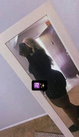 East Bay Queen — Greek services, Facetime or Duo verification - 1