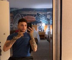 Colombiano Caliente en Austin — compañía con video llamada - Image 4