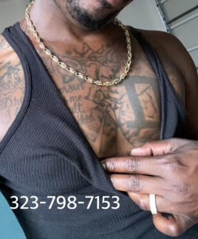 Real Pics — 11" Long & Juicy in San Francisco - 1