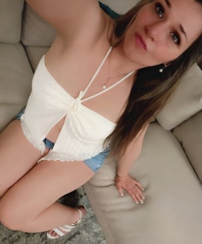 Nashville Female Escort — private, polished companionship - 1