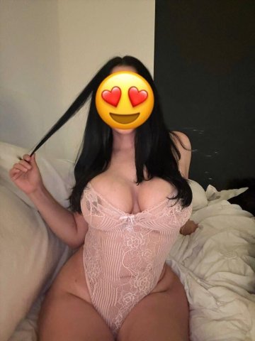 Latina Escort (27) — Full Service & Massage - 1