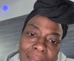 Chicago Female Escort — car dates & out-calls only - Image 3