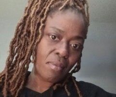 Chicago Female Escort — car dates & out-calls only - Image 5