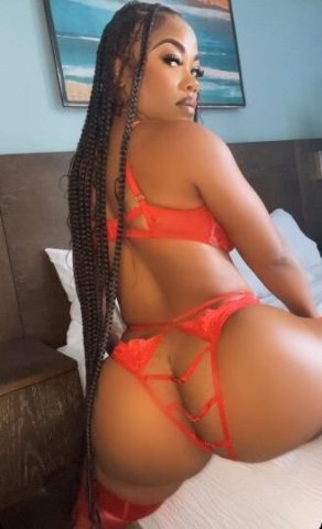 Honolulu Female Escort — Upscale In/Outcall Companion - 1