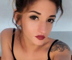 Chicago escorts - Chicago Female Escort — 5'5" 110lbs Gemini, relaxed visits