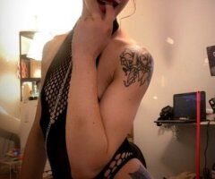 Chicago Female Escort — 5'5" 110lbs Gemini, relaxed visits - Image 10