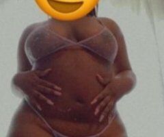 Salina, Kansas Female Escort — in-room private meet - Image 2