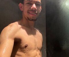 Brooklyn Hotel Straight Top — Younger Colombian Guy (XL) | Full Service - Image 5