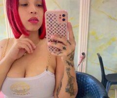 Mujer rubia de 27 años en Harrisburg — piel blanca, pelo largo - Image 2