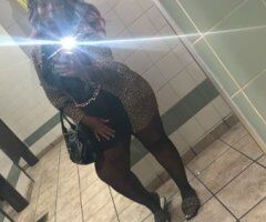 Upscale in-calls & outcalls — thick short hottie, discreet - Image 3