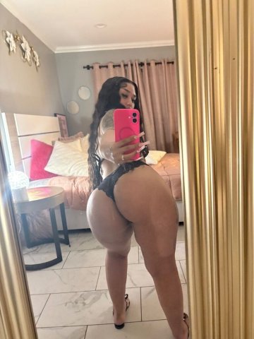 Exotic Sexy Mammii  - Stripping & Car Fun - 1