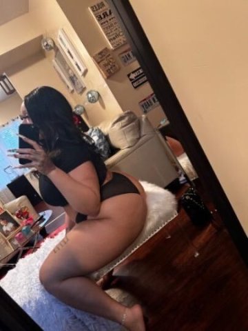 Manhattan NY Thick “n” Juicy Queen — Gigi (Ready Now) - 1