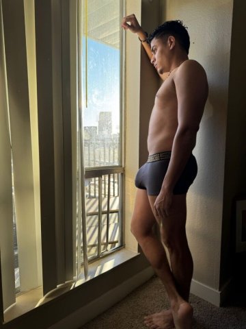 Santy Hot XL — Top Dominant Male Escort in Salt Lake City - 1