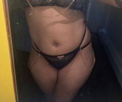Chicago escorts - Chicago, Illinois Female Escort — Non-Rush Tease & Please