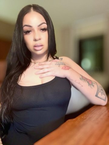 El Paso Female Escort — Video Verification First, No Bare Service - 1