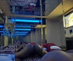 Izzybaby — Denver Gay Escort (No Games, No Drama) - Image 3