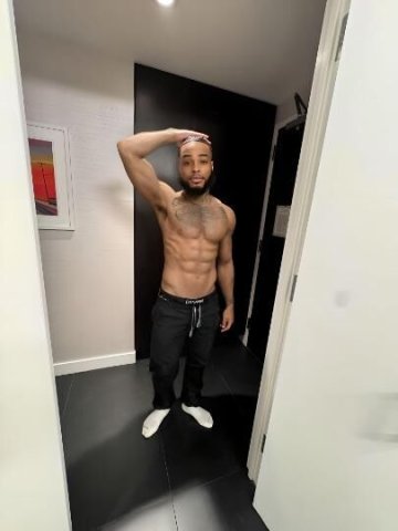 Savion — Discreet Massage, BJ & Pics Updated Monthly - 1