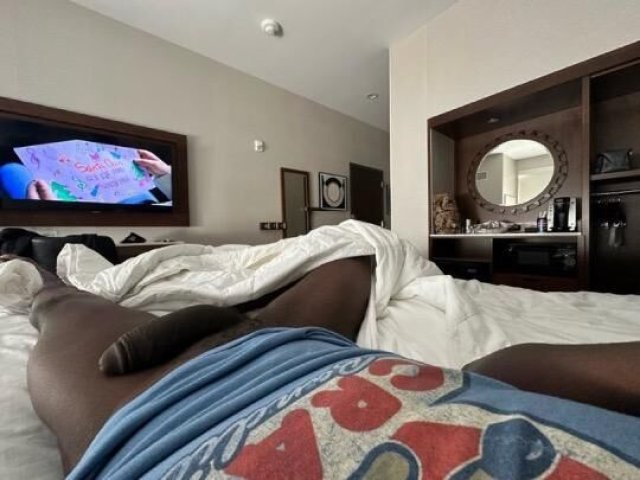 NYC Male Escort — 10.5" erotic full-body massage, same-day hosting or travel - 1
