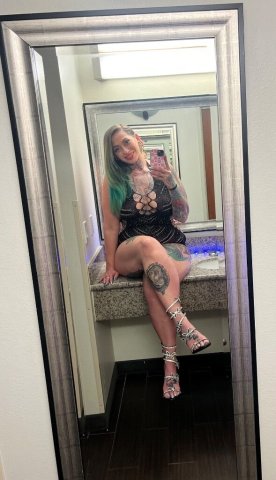 Topeka Escort for Respectful Companionship — Limited Availability - 1