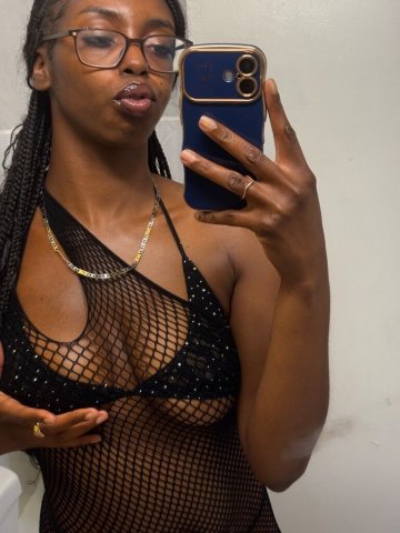 Biloxi, MS In-Call Only — Petite Playmate & Striptease - 1