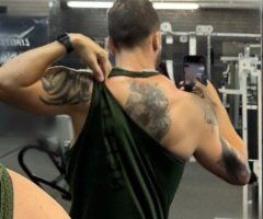 Columbia/Jeff City DILF — tatted skilled oral, steady hands - Image 2