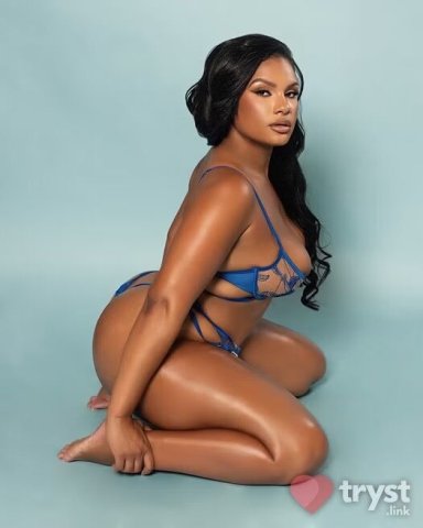 Sweet Dominican VIP Companion in Buena Park — Outcall/Incall - 1