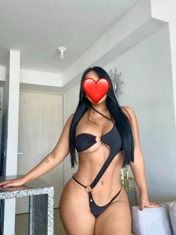 Nashville Latin girl — ready for long-lasting fun - 1