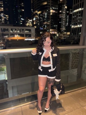 Tri-Cities Female Escort — new girl in town (incall & outcall) - 1