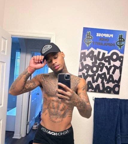 Paul — North Jersey Male Escort (24/7) for a boy-for-love visit - 1