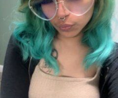Scranton, PA Female Escort — quick late-night help - Image 2