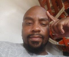 Houston Women’s Discreet Male Escort for Upscale In-Calls & Out-Calls - Image 4