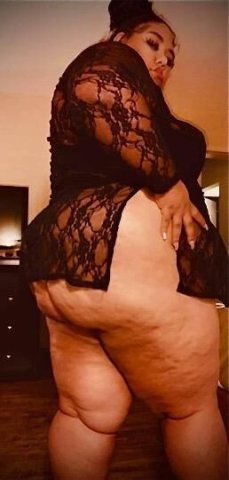 Mouth Service BBW in Biloxi — Submissive - 1