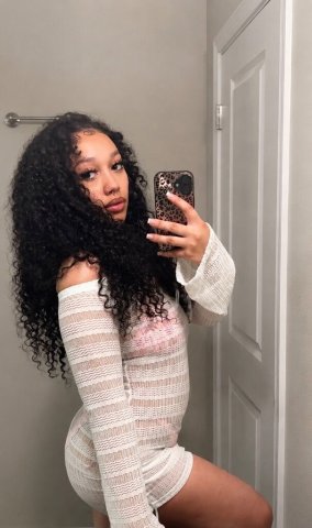 Birmingham Female Escort — Video Sex & Personal Pics - 1