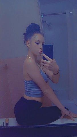 Head Queen — 22, Professional Female Escort in Buffalo - 1