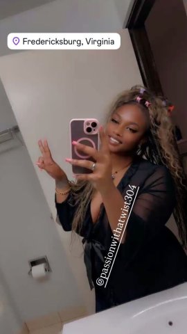 Petite Discreet Female Escort in North Little Rock by the Airport - 1