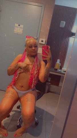Rochester NY Female Escort — Incall private meetups & face-time content - 1