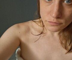 Cleveland escorts - Petite & discreet female escort — incalls and outcalls (Cleveland)