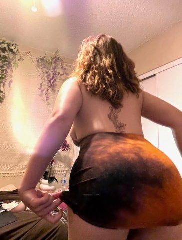 Incall Only Female Escort in Denver, CO — Creamy Tight Pussy & Fun Girl - 1