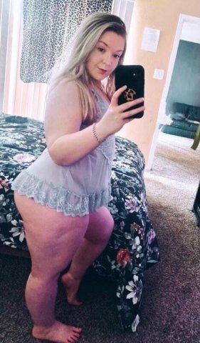 Christiana Mall Blonde Curvy Female Escort — Fun “girl next door” - 1