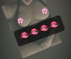 Chicago IL Female Escort for In-Call & Outcall Sessions - Image 1