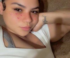 Chicago IL Female Escort for In-Call & Outcall Sessions - Image 2