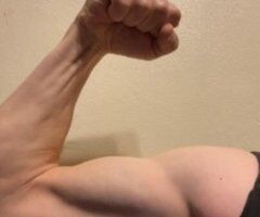 Portland escorts - Portland, Oregon Male Escort — discounts for females & couples (outcall only)
