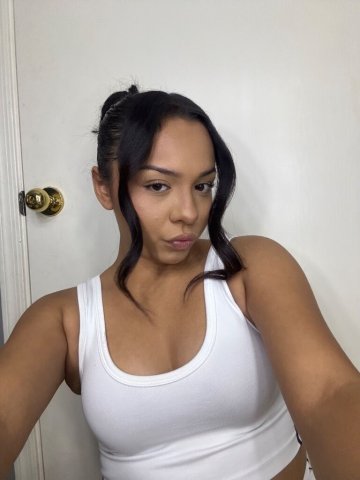 Hey Baby, it’s Rubi — petite young Latina (wet pussy) for upscale dates in Phoenix - 1