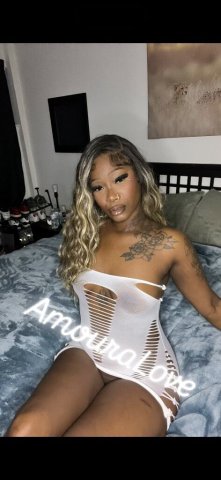 Brooklyn Slim-Thick Goddess Escort — In-Calls Only - 1
