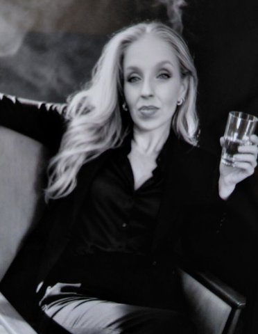 Denver Female Escort — DOMME / Light–Severe Abuse Roleplay - 1