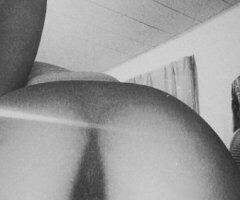 Petite Latina Incall Escort — QV $100 Special - Image 2