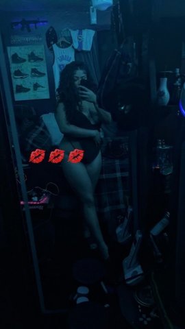 Oklahoma City OK Female Escort — Throat Goat - 1