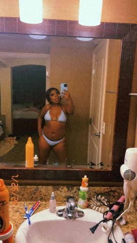 San Francisco CA Female Escort — Outcalls or Cardates (soft kitty vibe) - 1