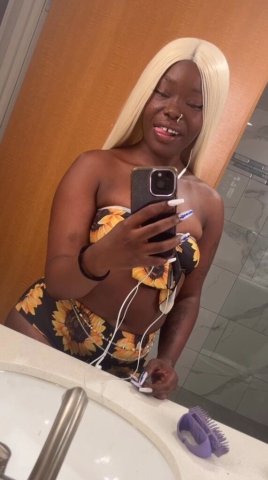 Inland Empire Female Escort — Outcalls, Car Plays & Today Special - 1